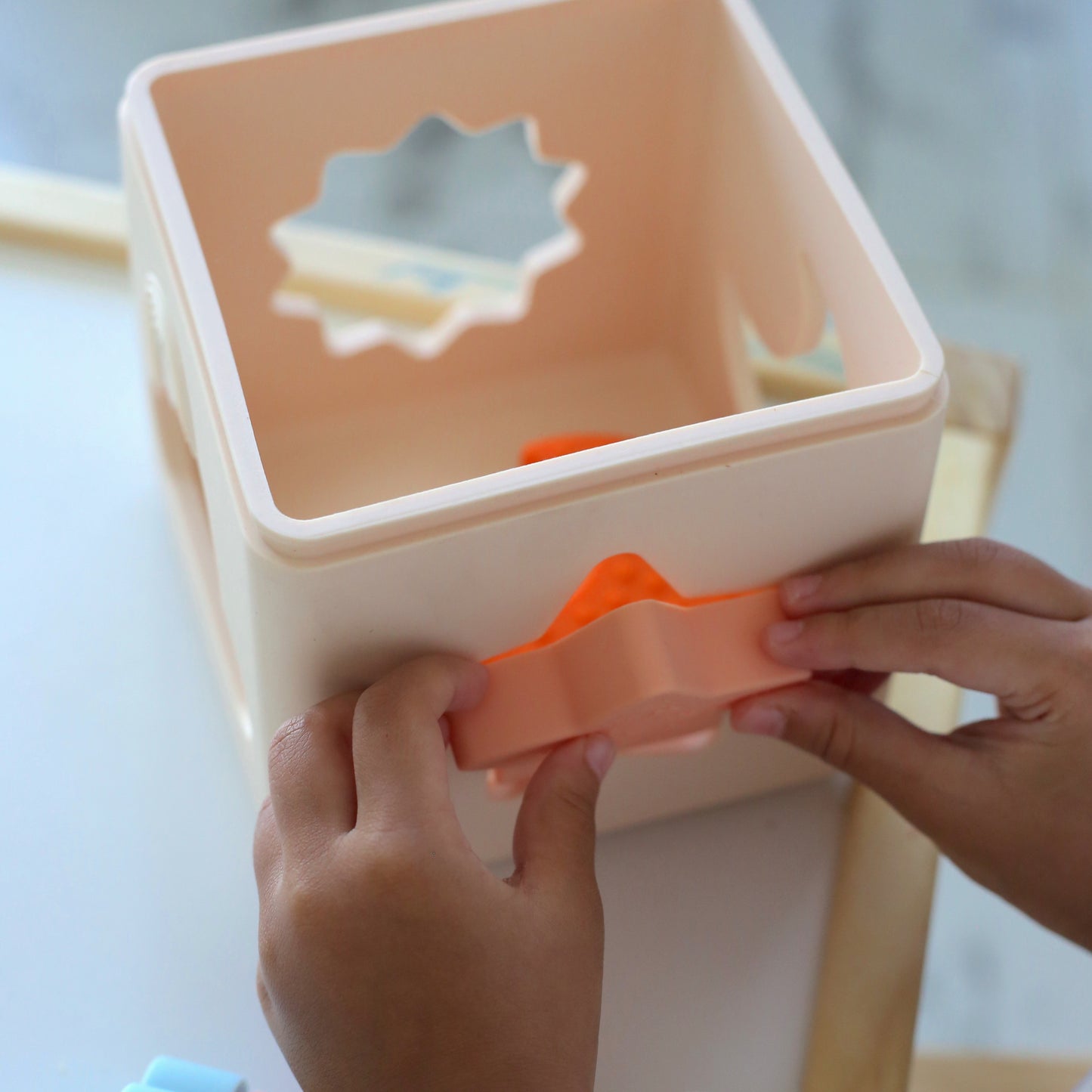 Silicone Peekaboo Puzzle Cube