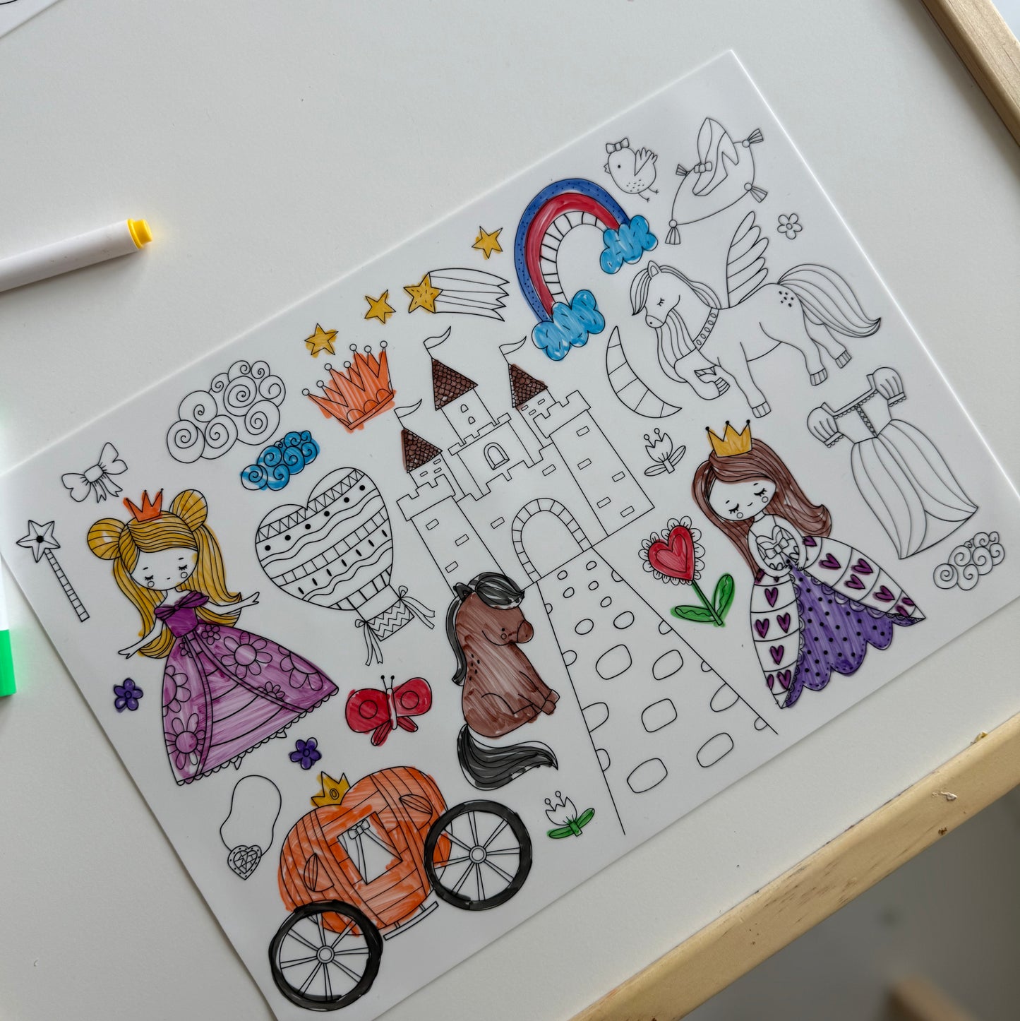 Mini Silicone Reusable Colouring Mat with Pens