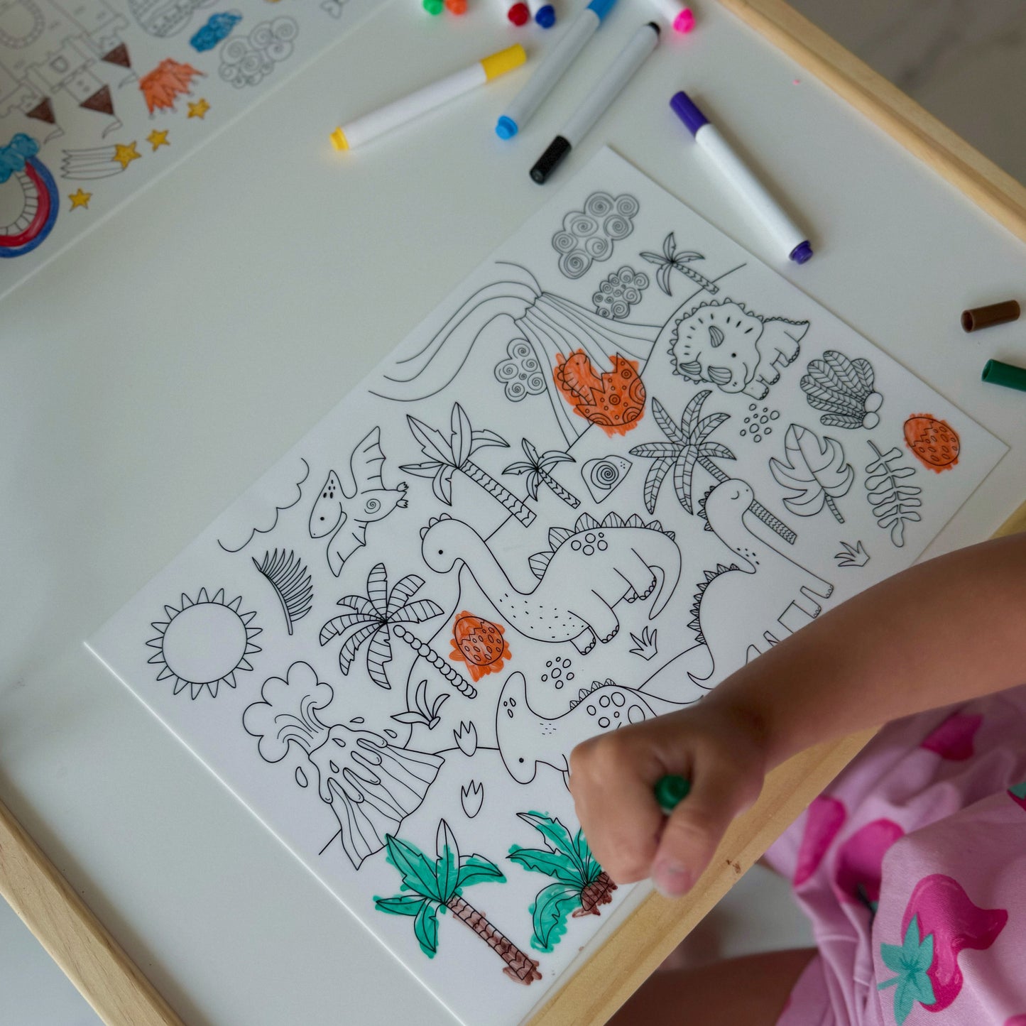 Mini Silicone Reusable Colouring Mat with Pens